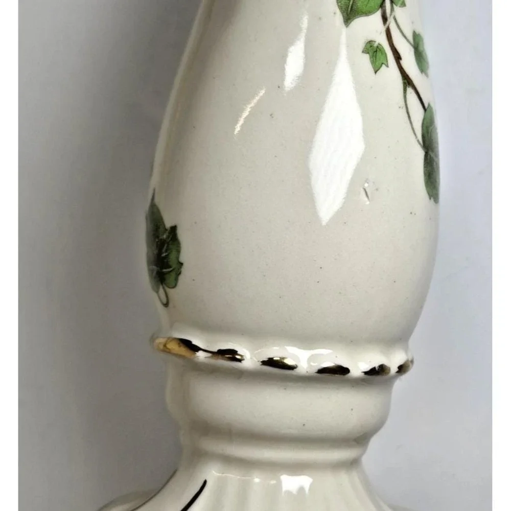Pair of Vtg Leviton Hand Painted Green Ivy‎ Porcelain w/New Cords